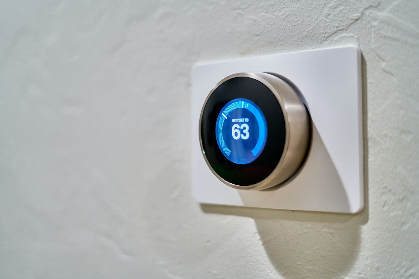 Image of a smart tech thermostat to amplify your luxury vacation rental business experience 